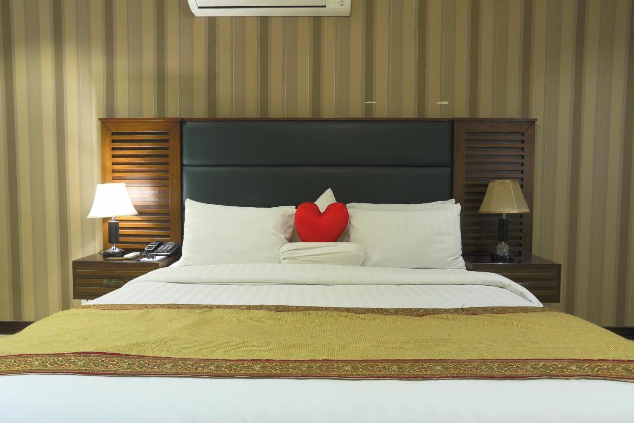 Rachna Hotel Gujranwala Zewnętrze zdjęcie